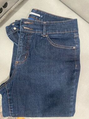 Women denim capris pants size 8